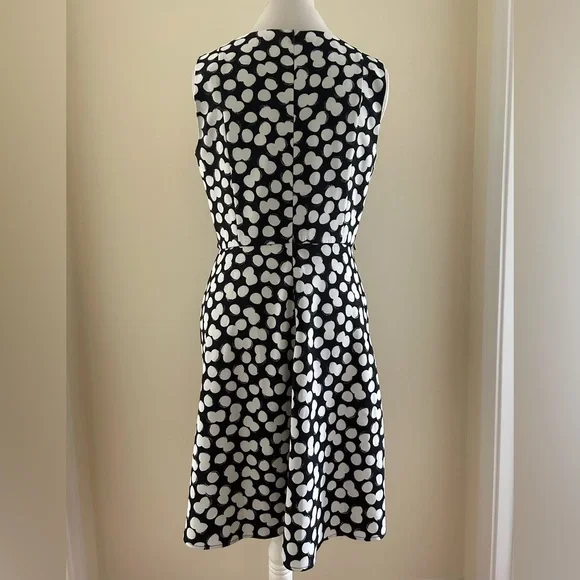 Cute Polka Dot Dress - Picture 6 of 6